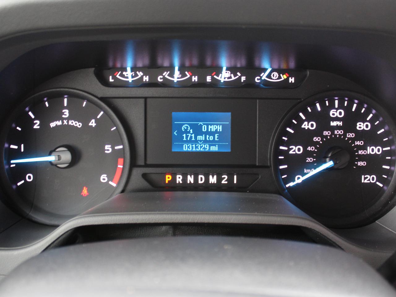 Ford Econoline E-350 Super Duty 2023