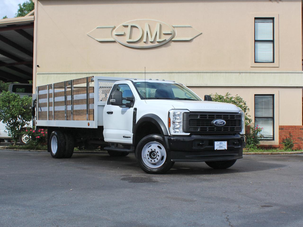 Ford F-450 SD Regular Cab DRW 4WD 2024