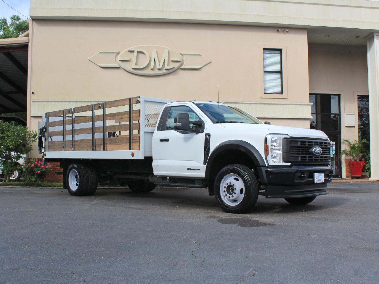 Ford F-450 SD Regular Cab DRW 4WD 2024