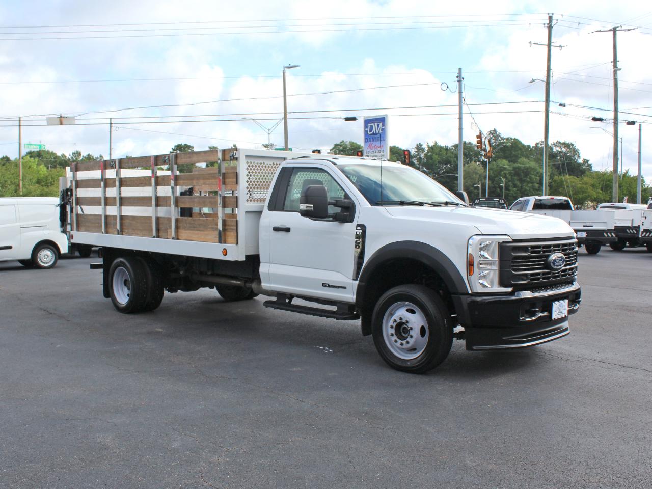 Ford F-450 SD Regular Cab DRW 4WD 2024