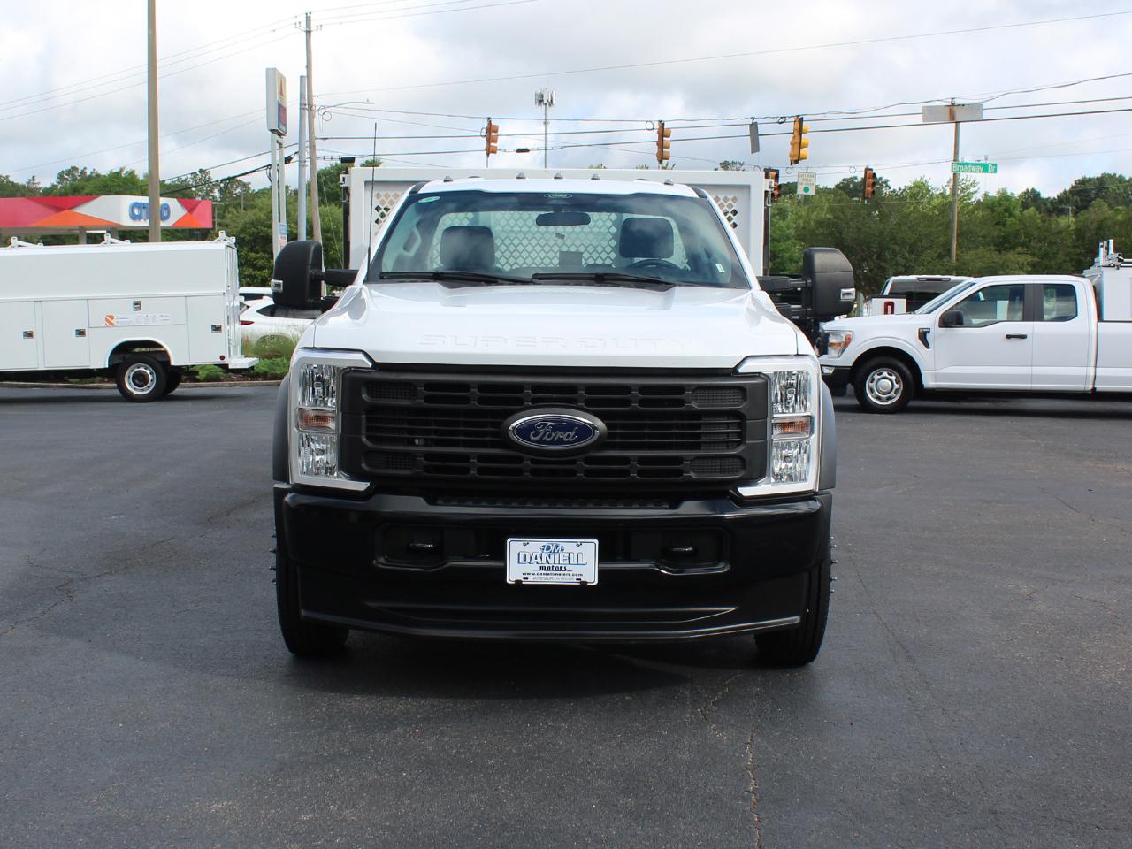 Ford F-450 SD Regular Cab DRW 4WD 2024