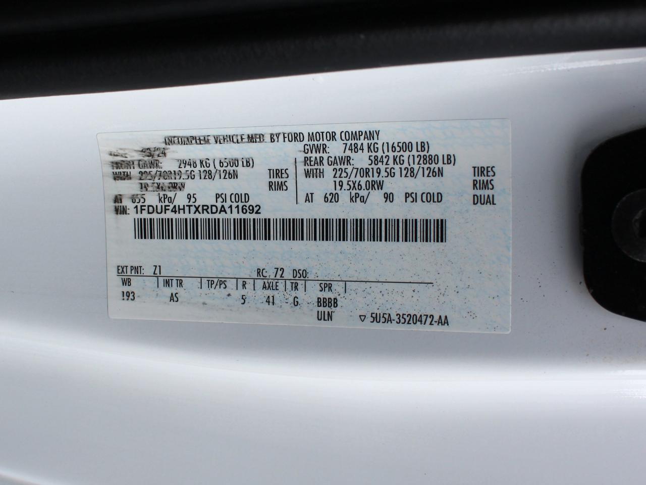 Ford F-450 SD Regular Cab DRW 4WD 2024