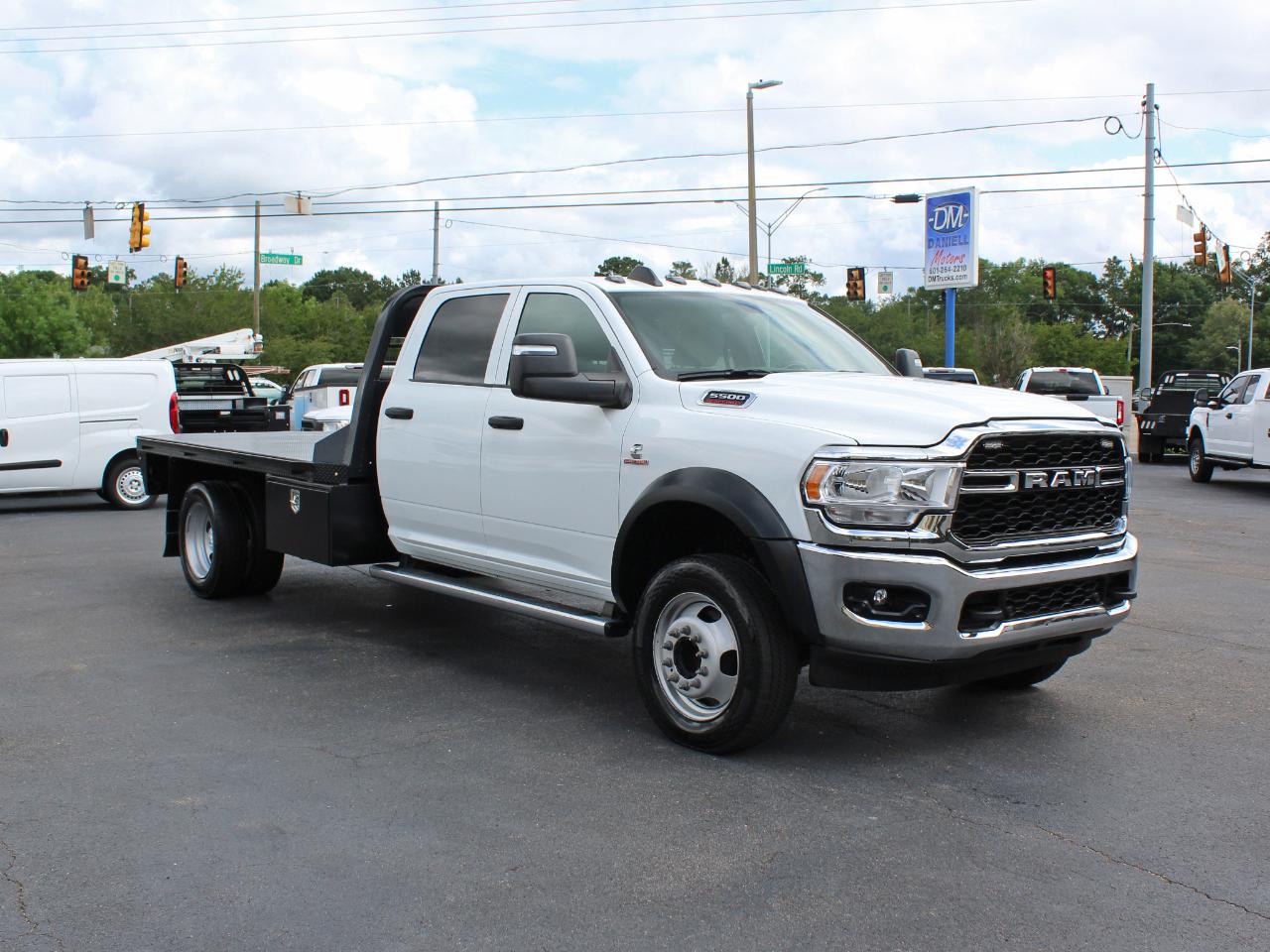 RAM 5500 Crew Cab LWB 4WD DRW 2024