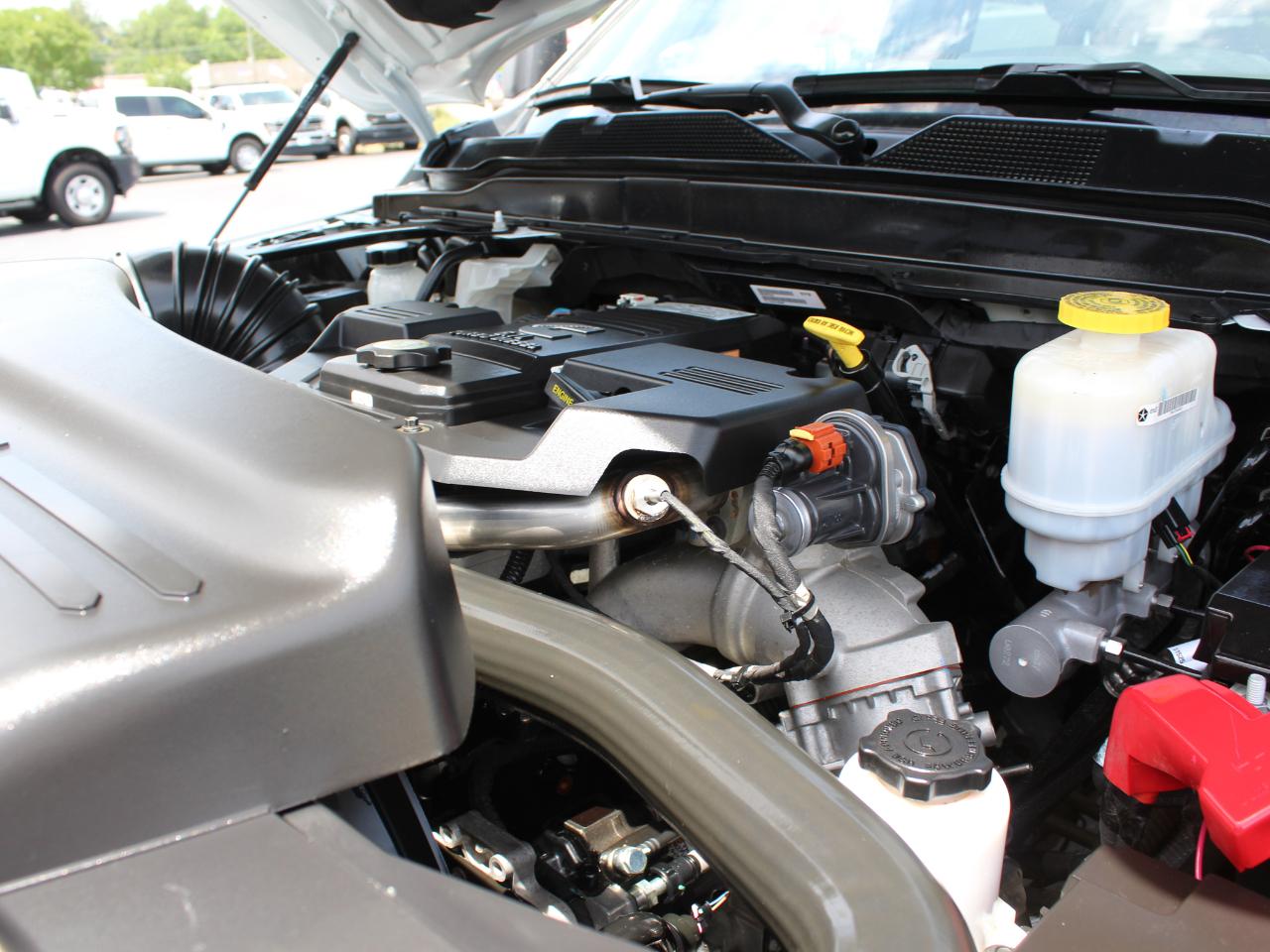 RAM 5500 Crew Cab LWB 4WD DRW 2024