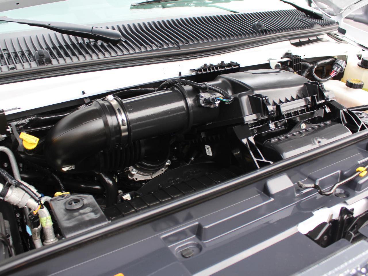 Ford Econoline E-350 Super Duty 2026