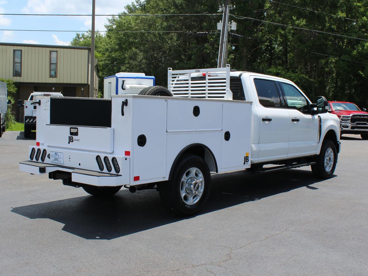 Ford F-350 SD XLT Crew Cab Long Bed 4WD 2025