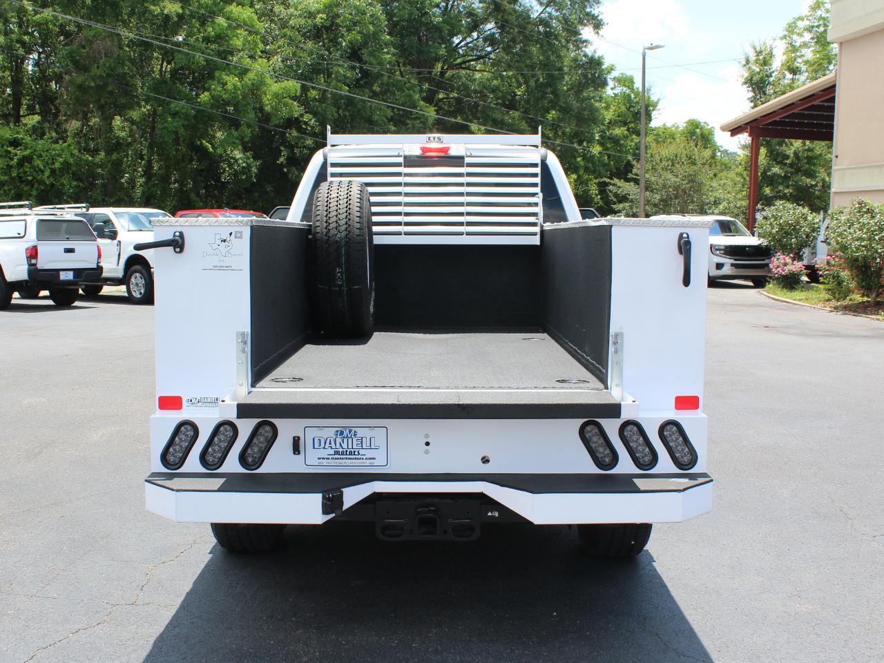 Ford F-350 SD XLT Crew Cab Long Bed 4WD 2025