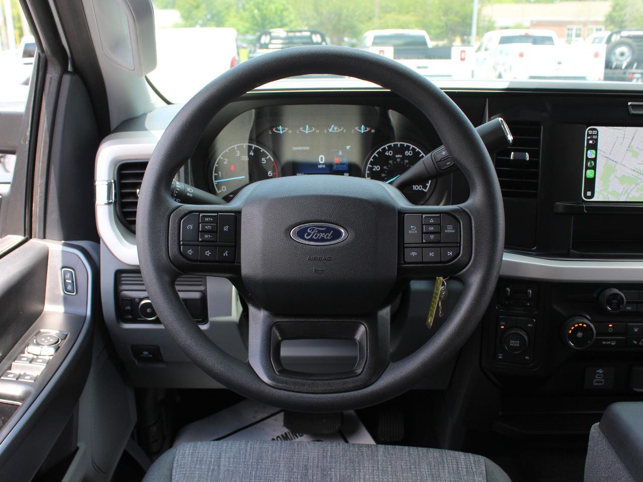 Ford F-350 SD XLT Crew Cab Long Bed 4WD 2025