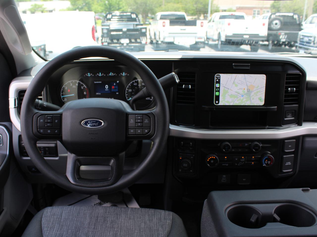 Ford F-350 SD XLT Crew Cab Long Bed 4WD 2025
