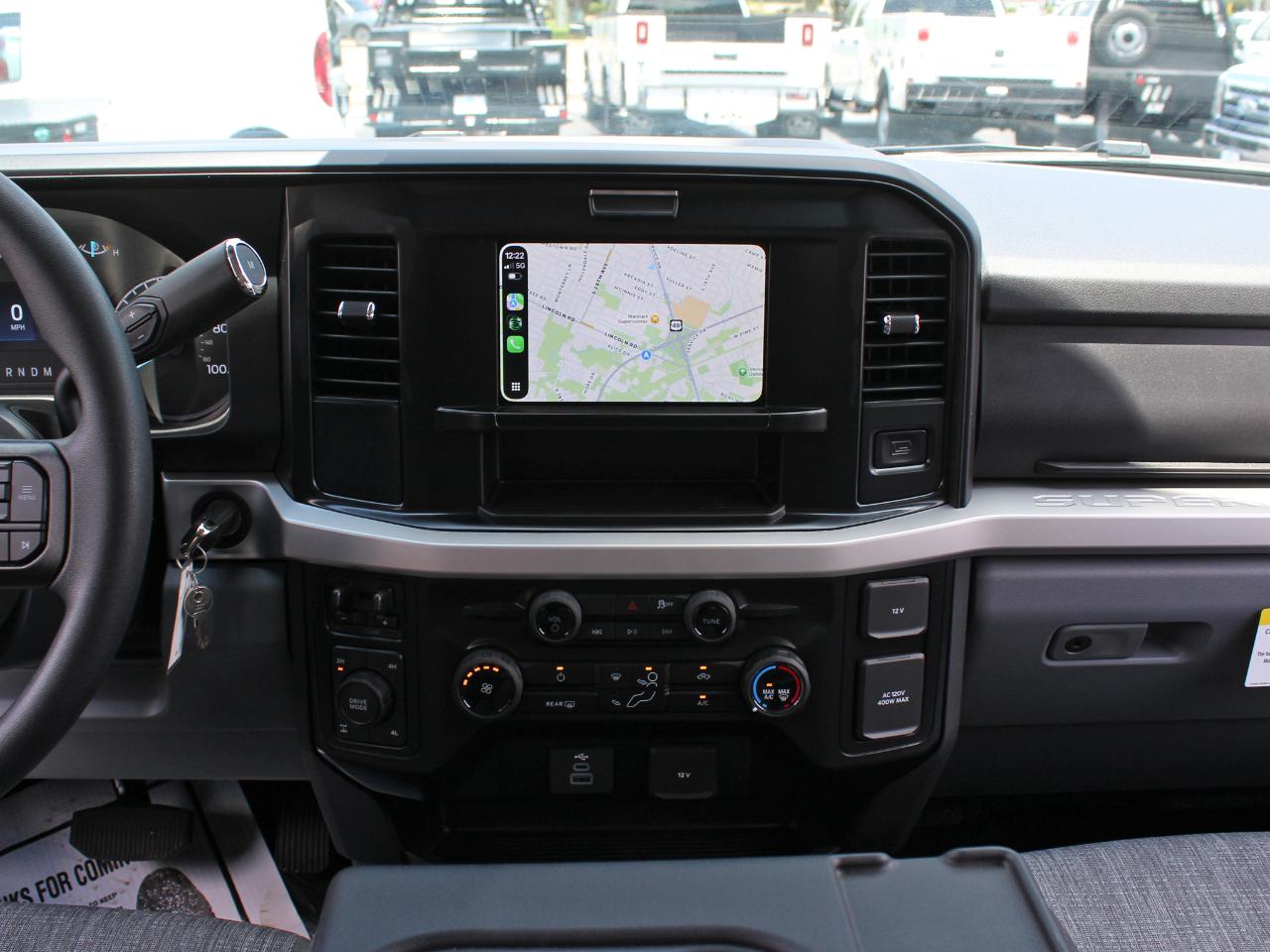 Ford F-350 SD XLT Crew Cab Long Bed 4WD 2025
