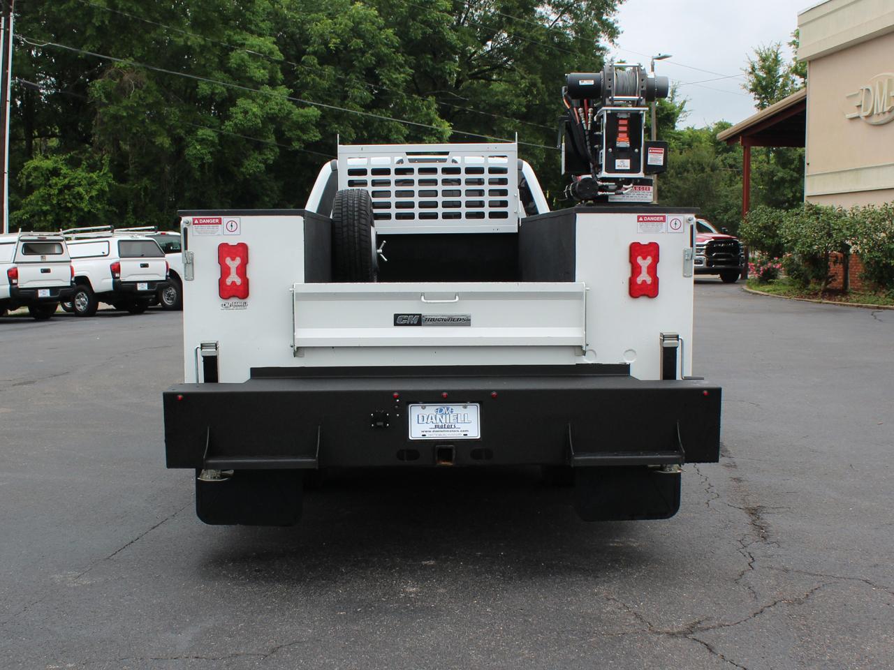 Ford F-350 SD XL Crew Cab Long Bed DRW 4WD 2025