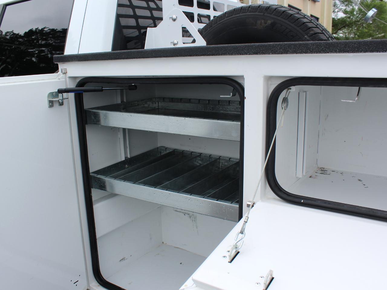 Ford F-350 SD XL Crew Cab Long Bed DRW 4WD 2025