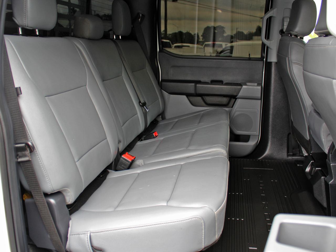 Ford F-350 SD XL Crew Cab Long Bed DRW 4WD 2025