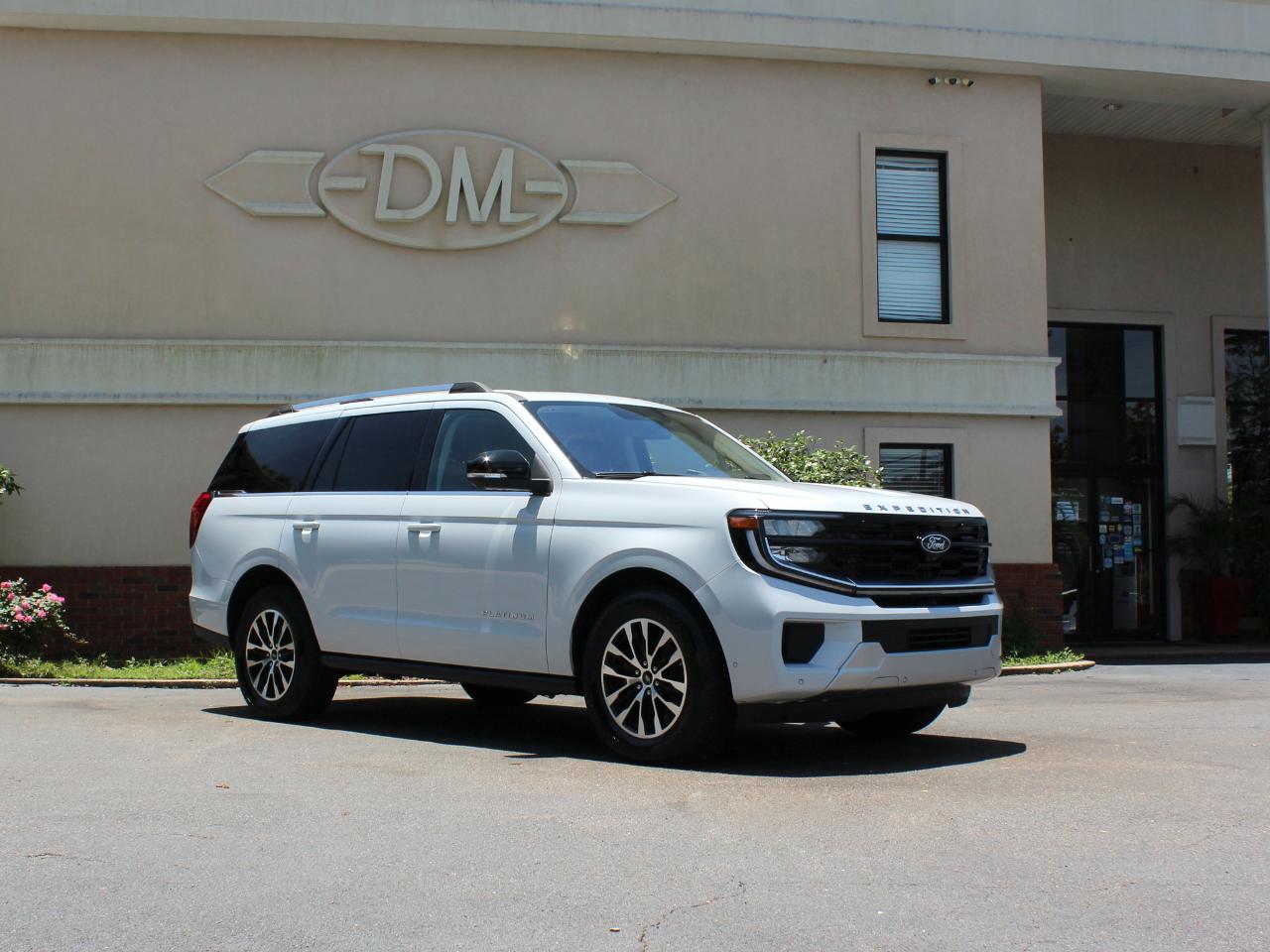 Ford Expedition Platinum 4WD 2025