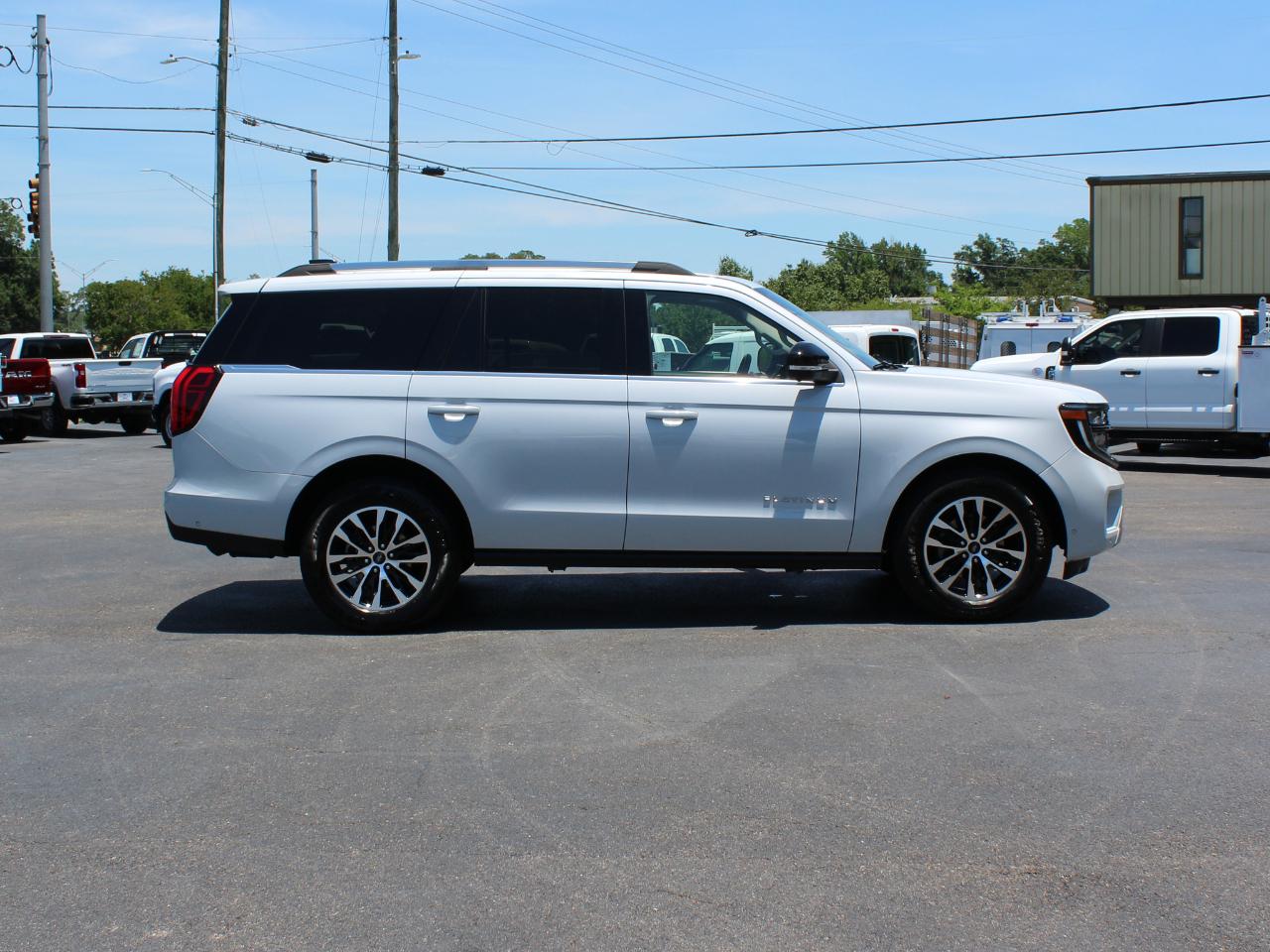 Ford Expedition Platinum 4WD 2025