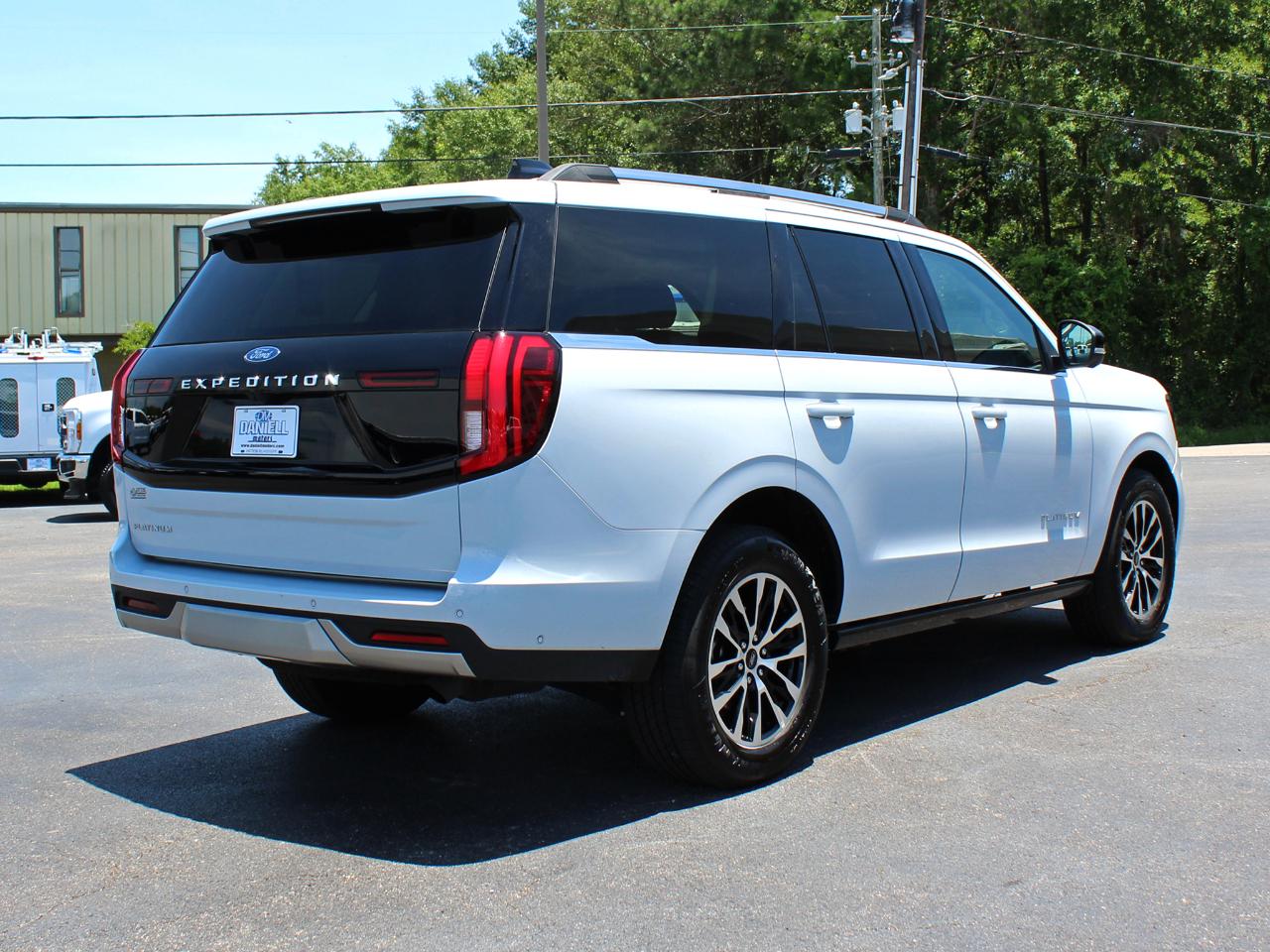 Ford Expedition Platinum 4WD 2025