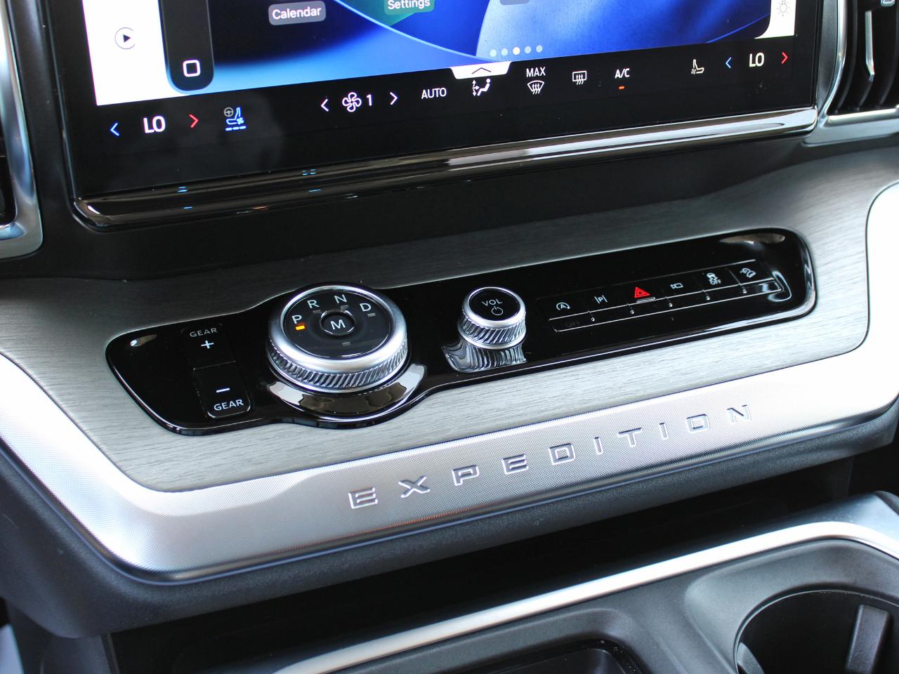Ford Expedition Platinum 4WD 2025