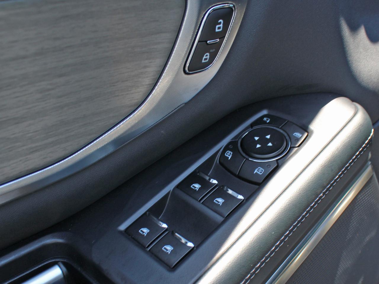 Ford Expedition Platinum 4WD 2025