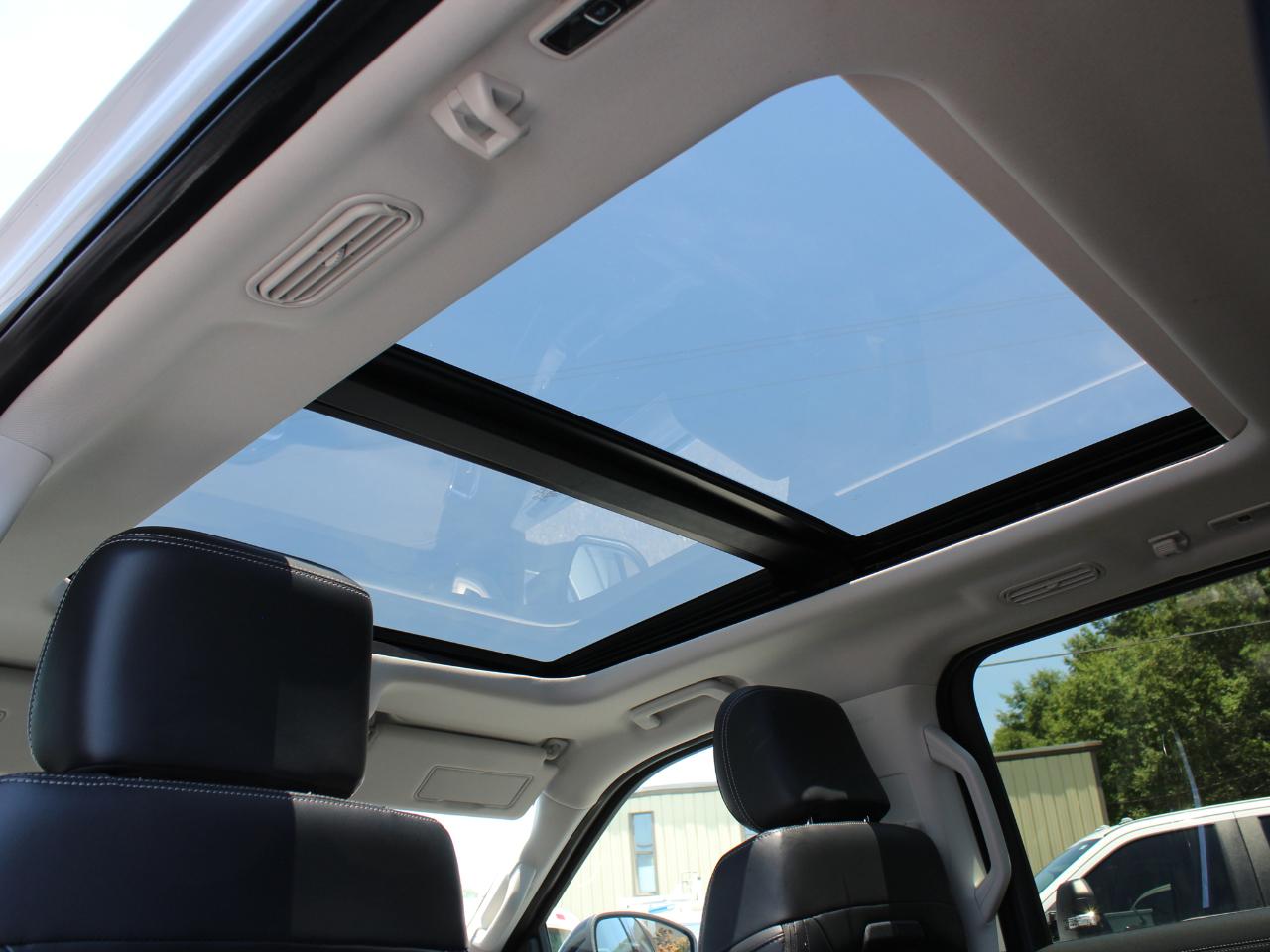 Ford Expedition Platinum 4WD 2025