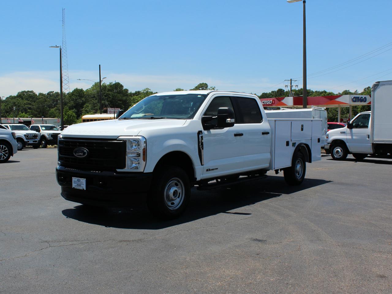 Ford F-250 SD XL Crew Cab Long Bed 4WD 2025