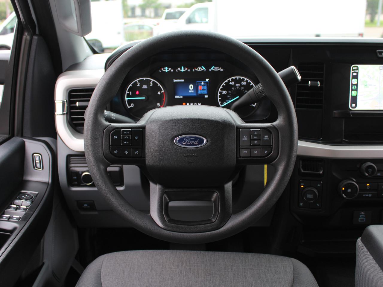 Ford F-250 SD XL Crew Cab Long Bed 4WD 2025