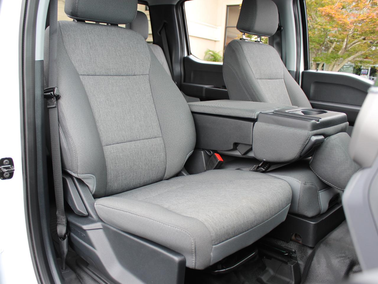 Ford F-250 SD XL Crew Cab Long Bed 4WD 2025