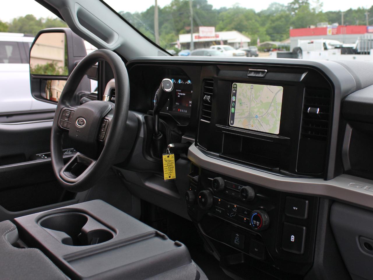Ford F-250 SD XL Crew Cab Long Bed 4WD 2025