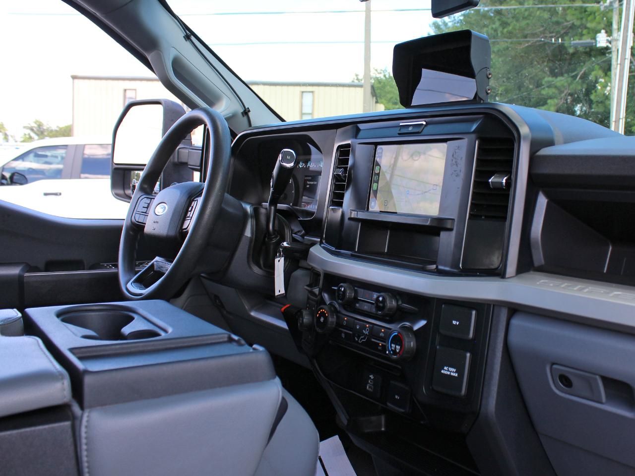 Ford F-350 SD XL Crew Cab Long Bed DRW 4WD 2025