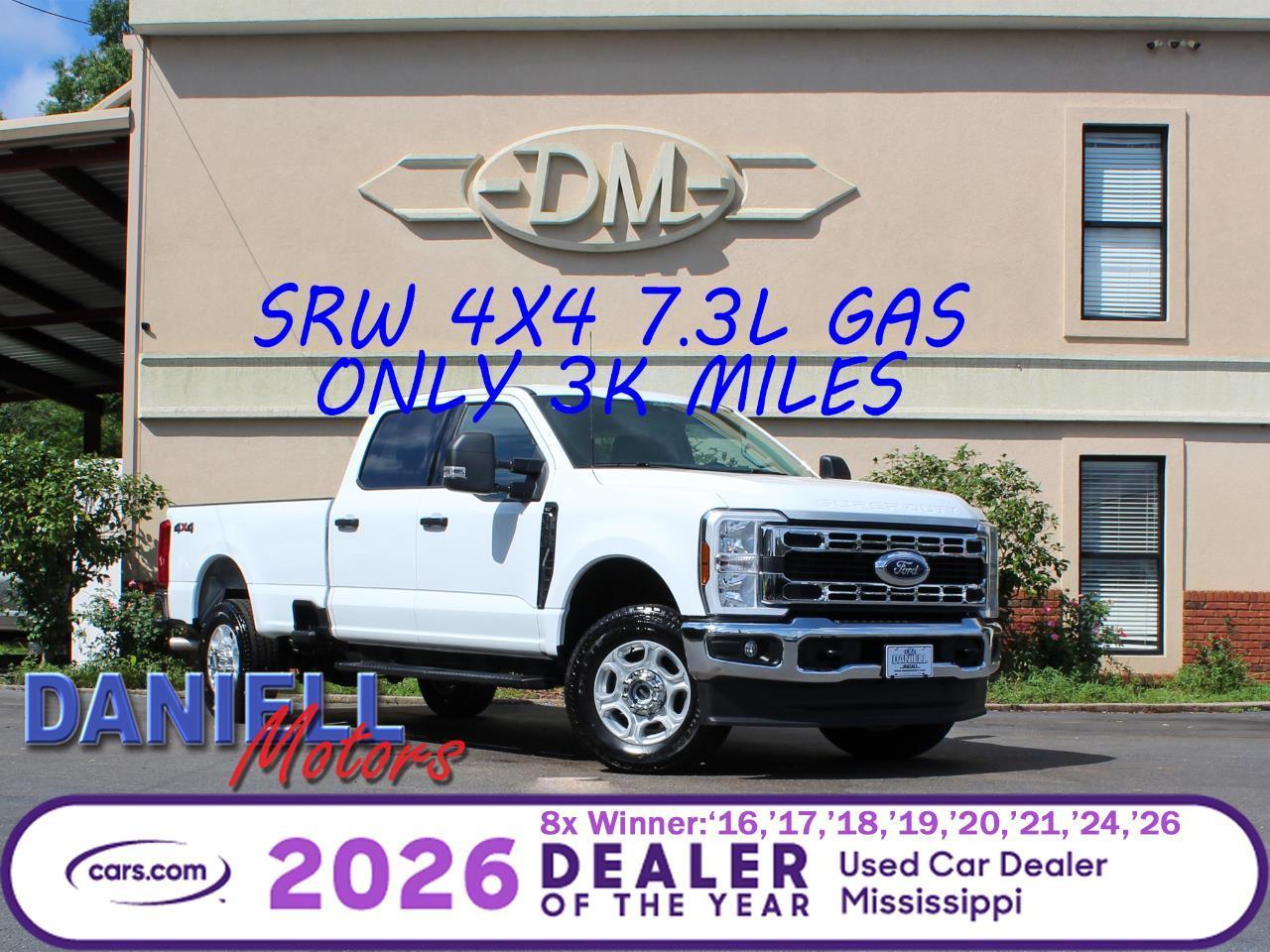 Ford F-350 SD XLT Crew Cab Long Bed 4WD 2025