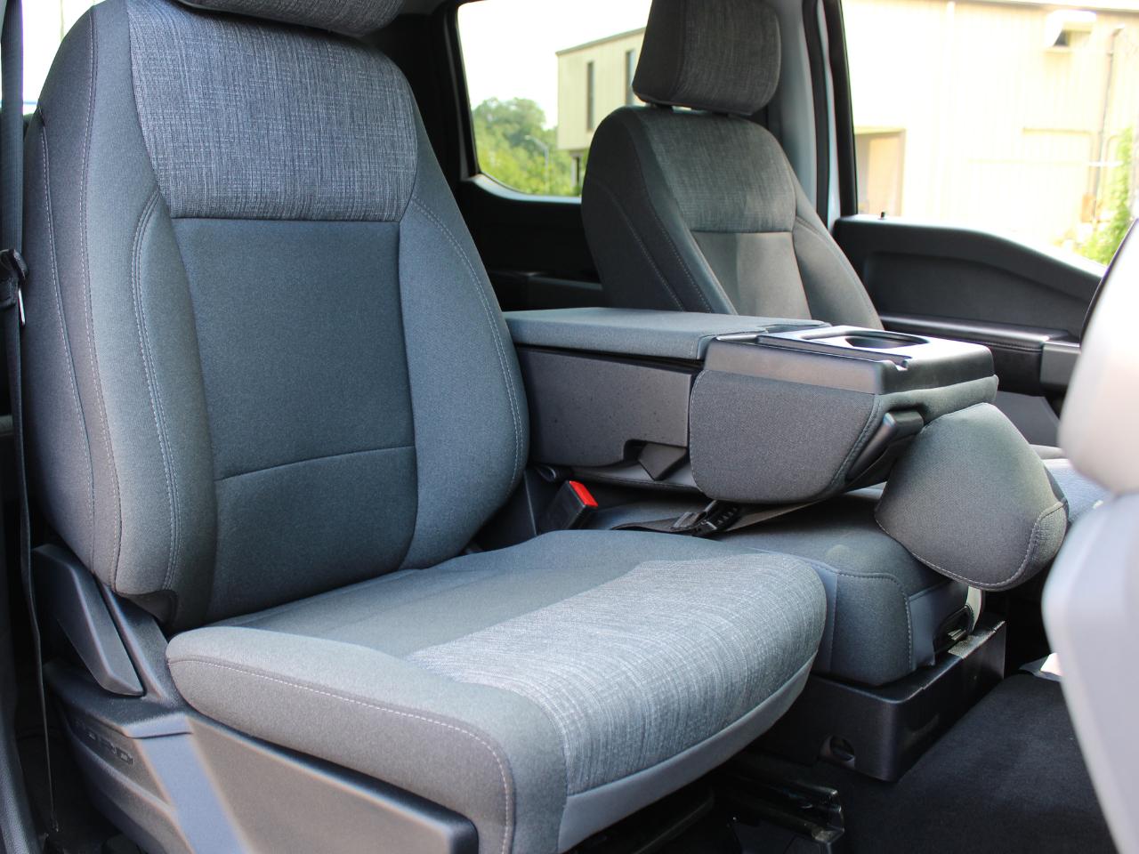Ford F-350 SD XLT Crew Cab Long Bed 4WD 2025