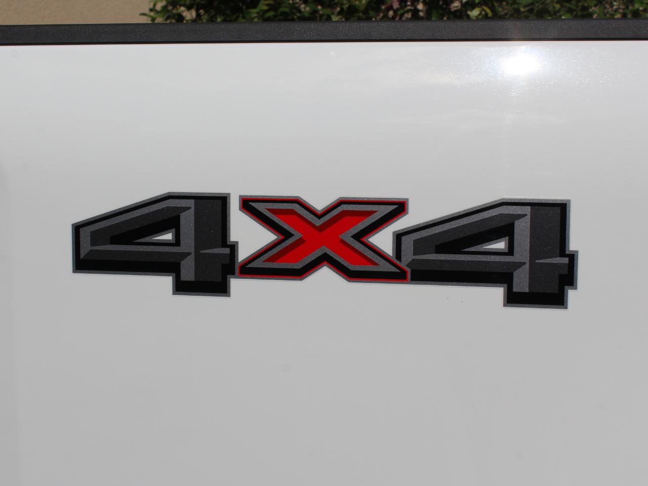 Ford F-350 SD XLT Crew Cab Long Bed 4WD 2025