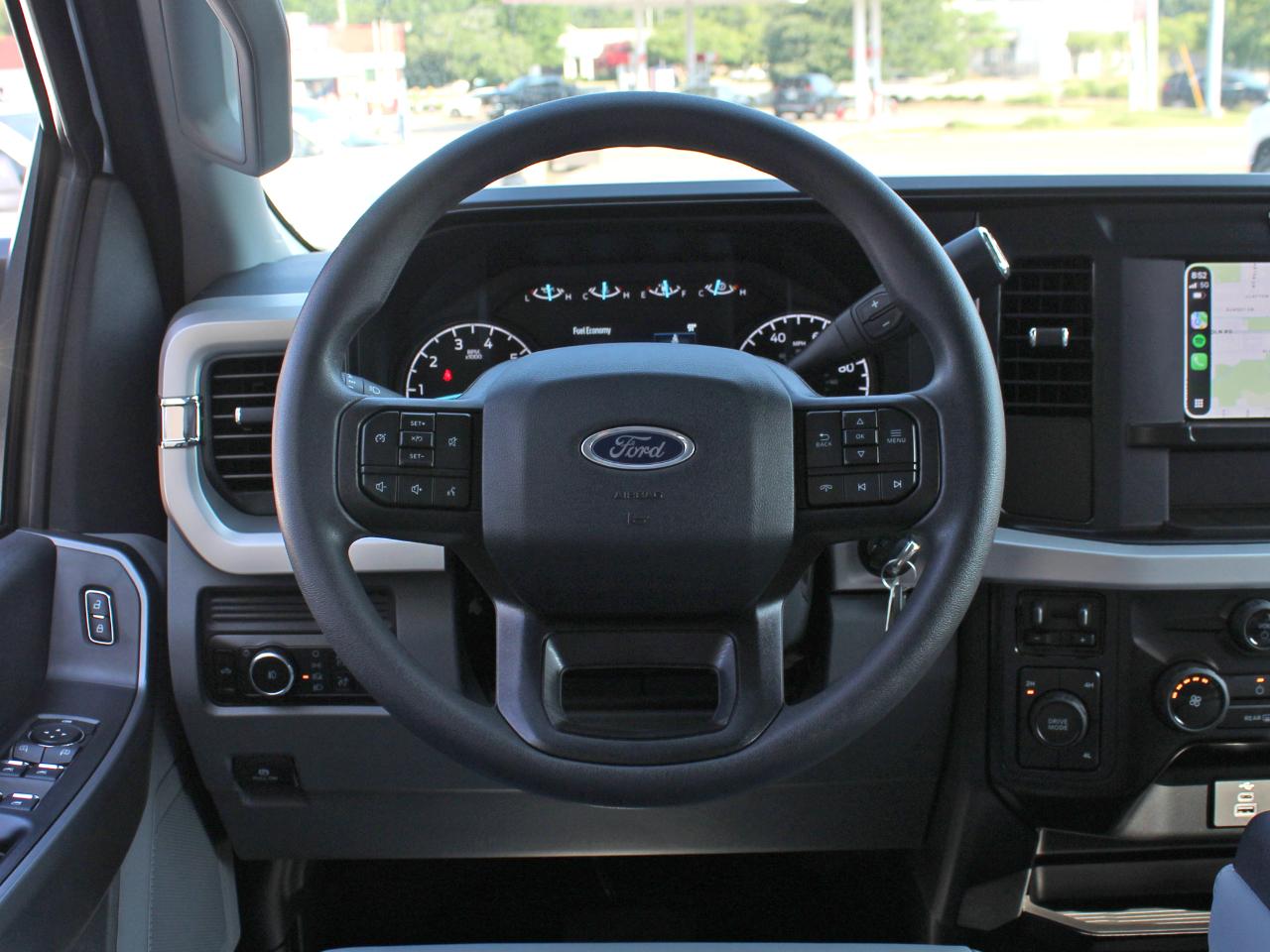 Ford F-350 SD XLT Crew Cab Long Bed DRW 4WD 2025
