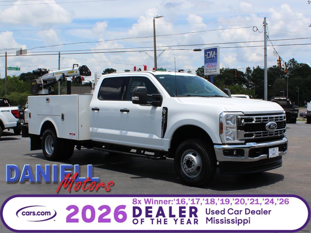 2025 Ford F-350 SD XLT Crew Cab Long Bed DRW 4WD