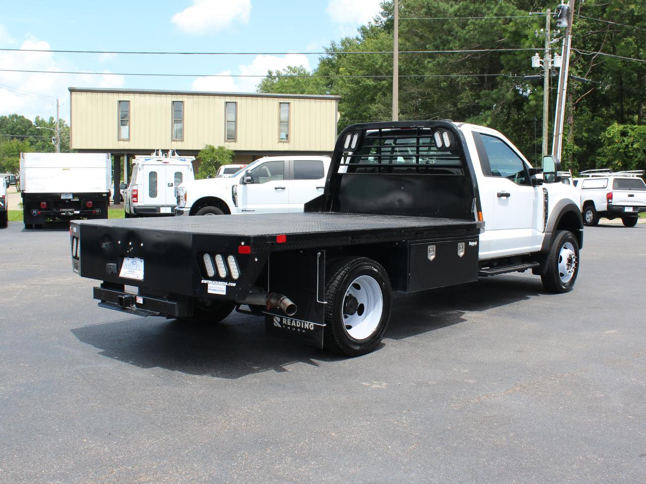 Ford F-450 SD Regular Cab DRW 4WD 2023