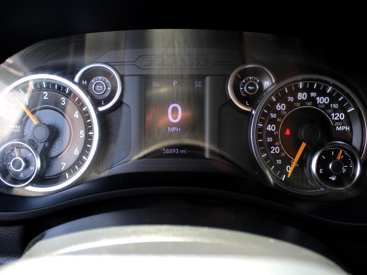 RAM 2500 Tradesman Regular Cab 4WD 2022