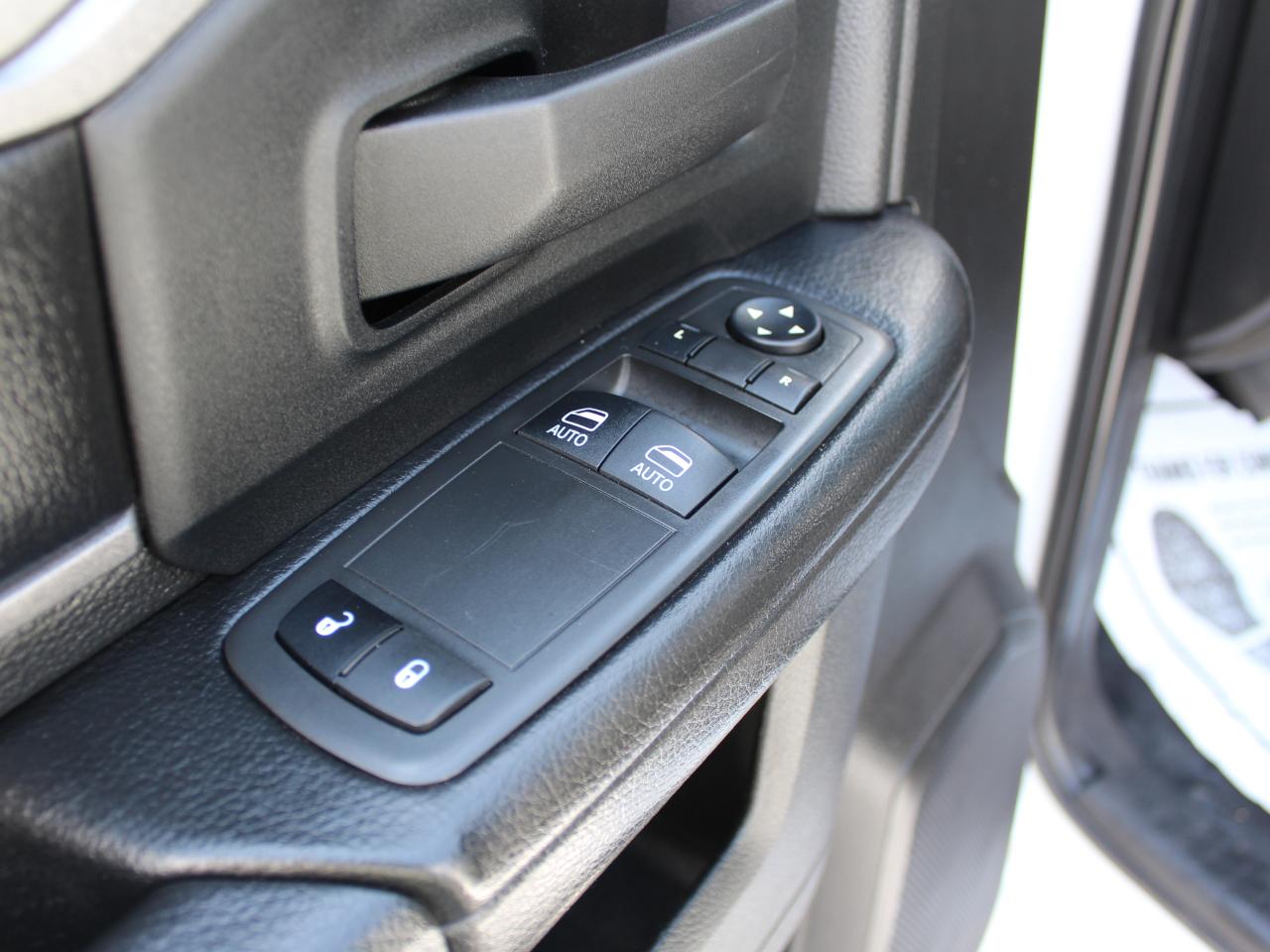 RAM 2500 Tradesman Regular Cab 4WD 2022