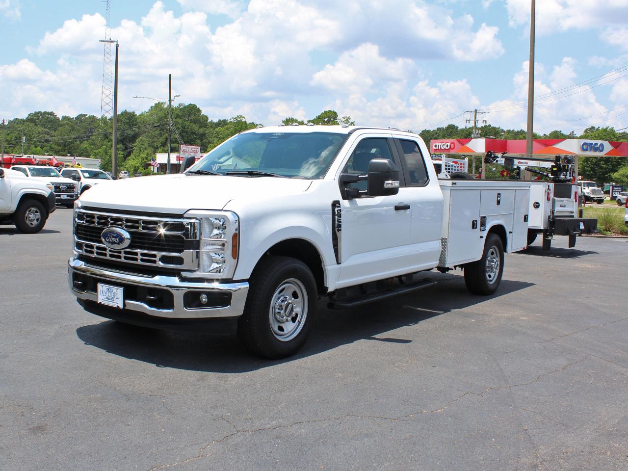 Ford F-350 SD XL SuperCab Long Bed 2WD 2024