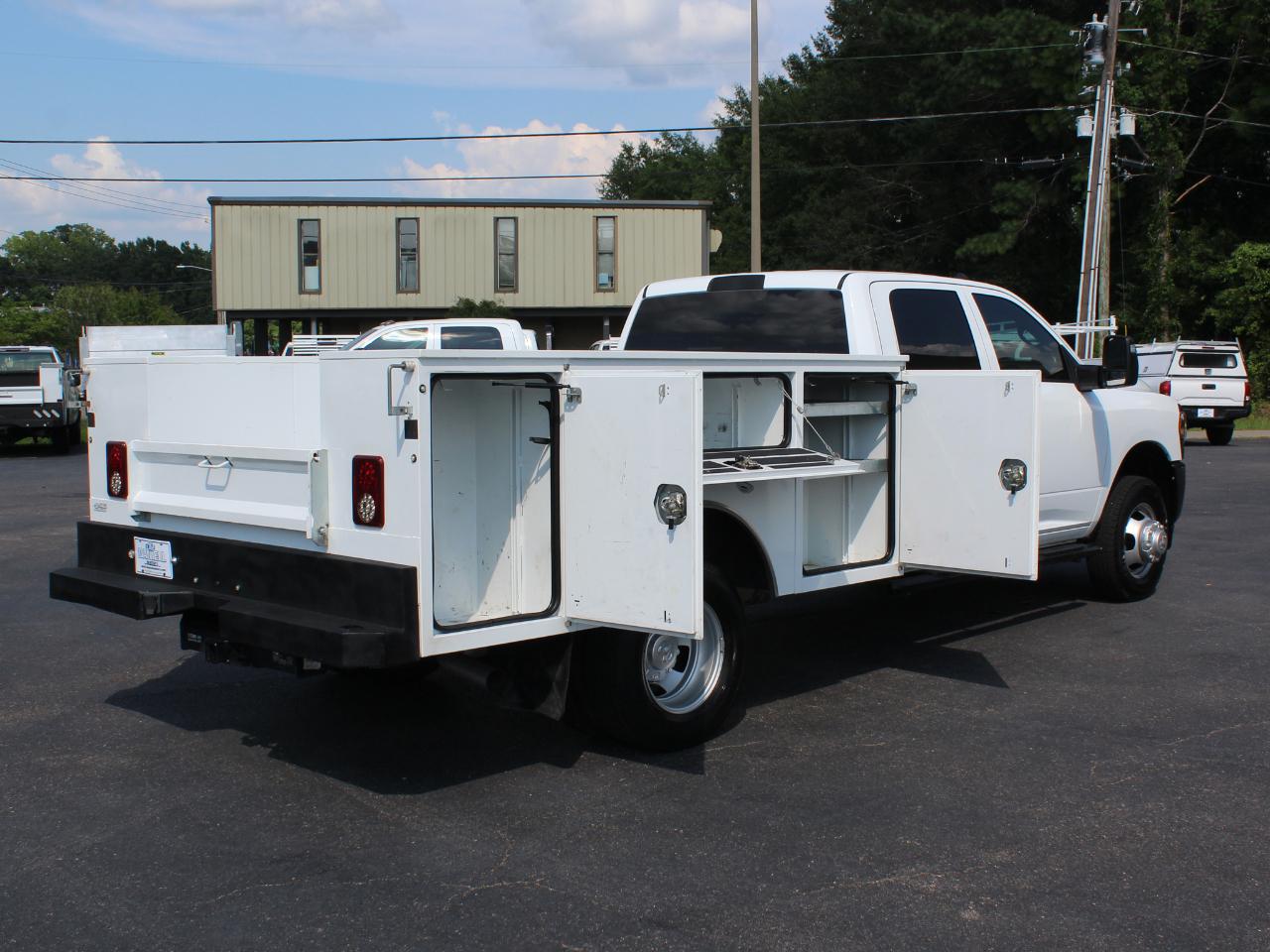 RAM 3500 Crew Cab 4WD DRW 2023