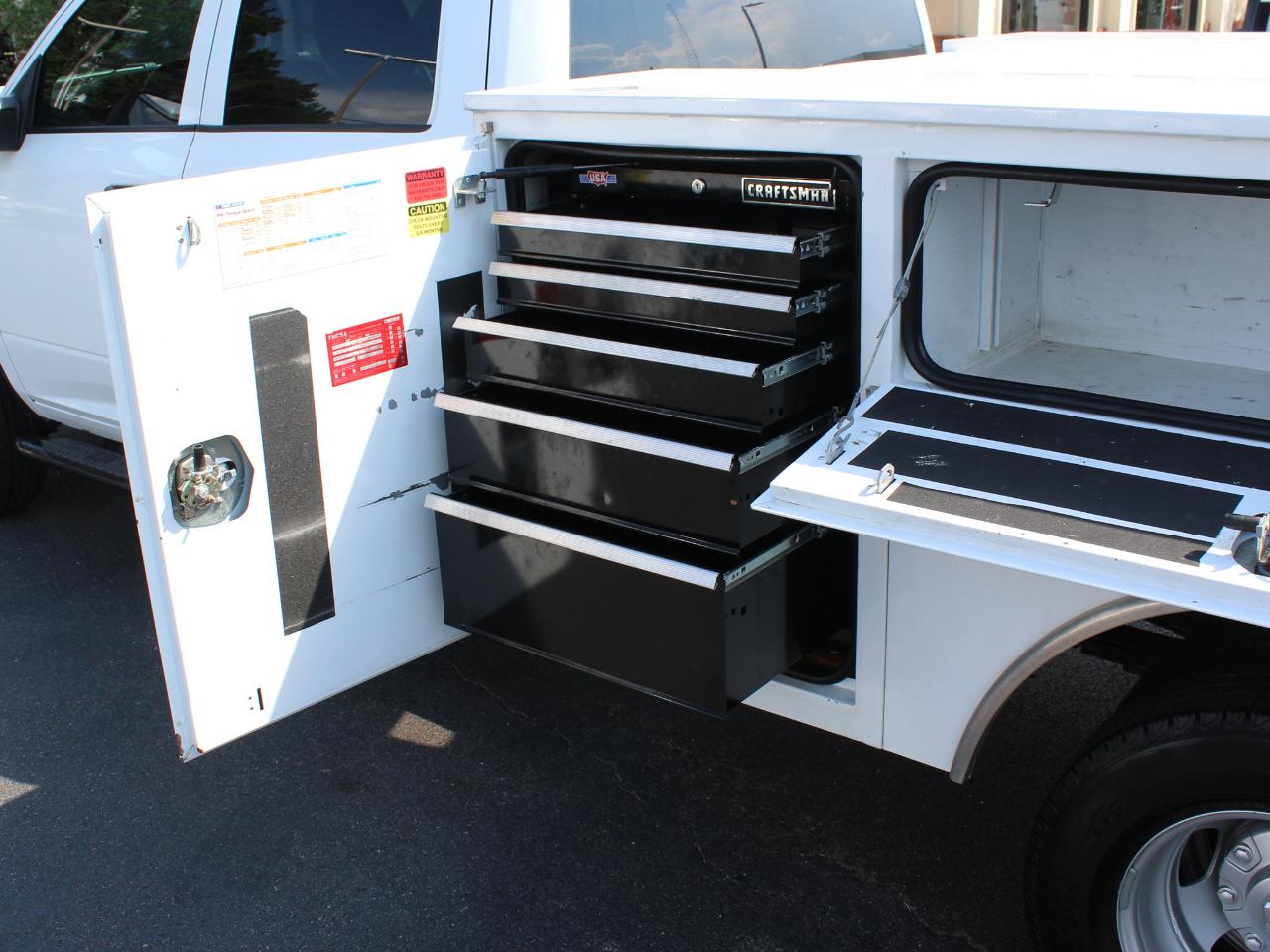 RAM 3500 Crew Cab 4WD DRW 2023