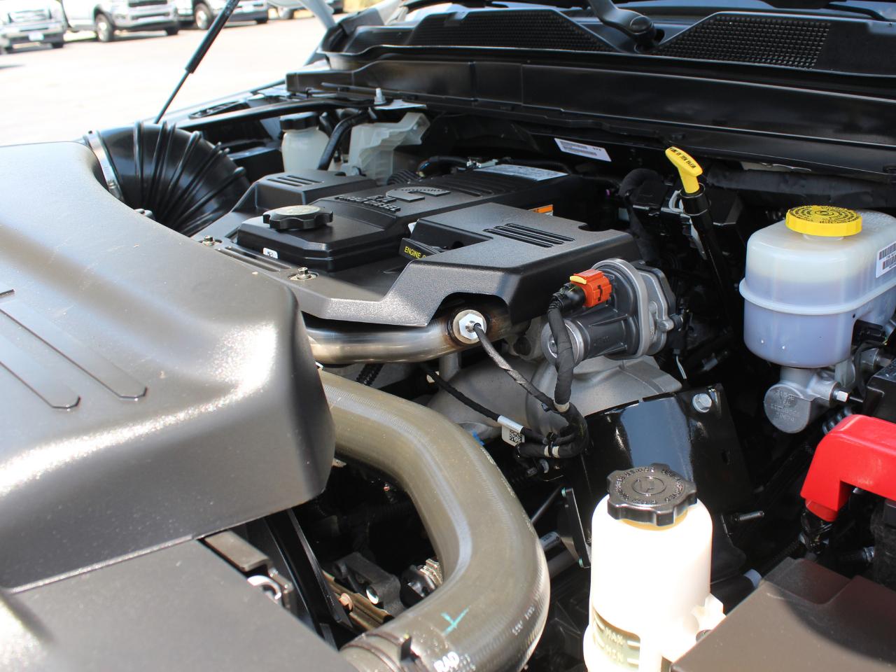 RAM 3500 Crew Cab 4WD DRW 2024