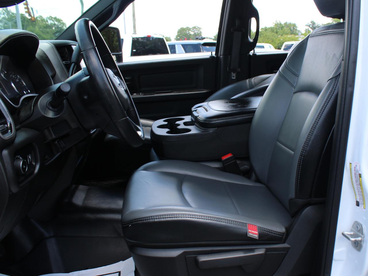 RAM 3500 Crew Cab 4WD DRW 2024