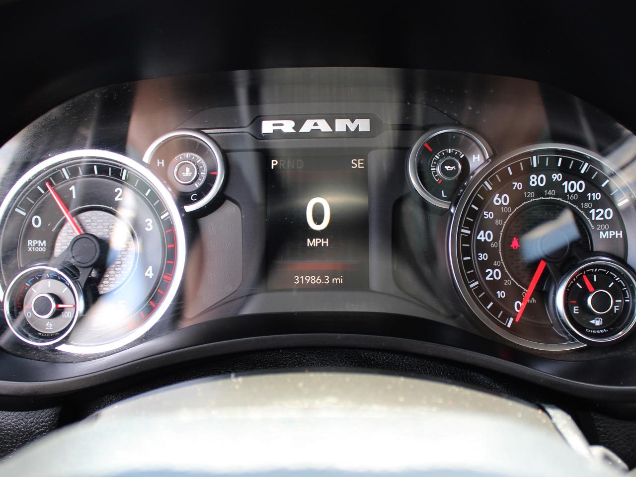 RAM 3500 Crew Cab 4WD DRW 2024