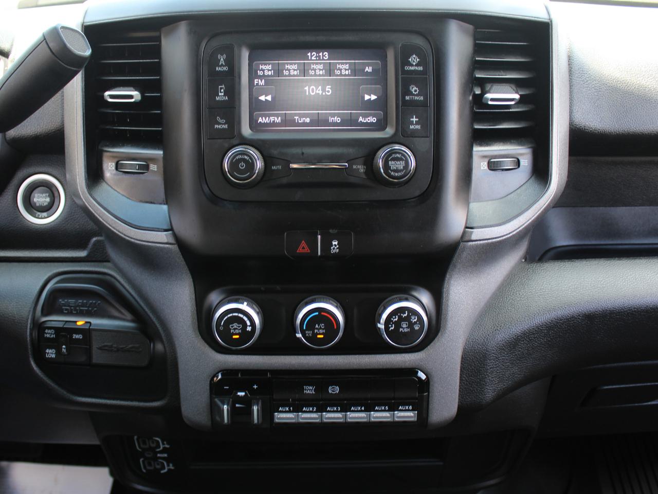 RAM 3500 Crew Cab 4WD DRW 2024
