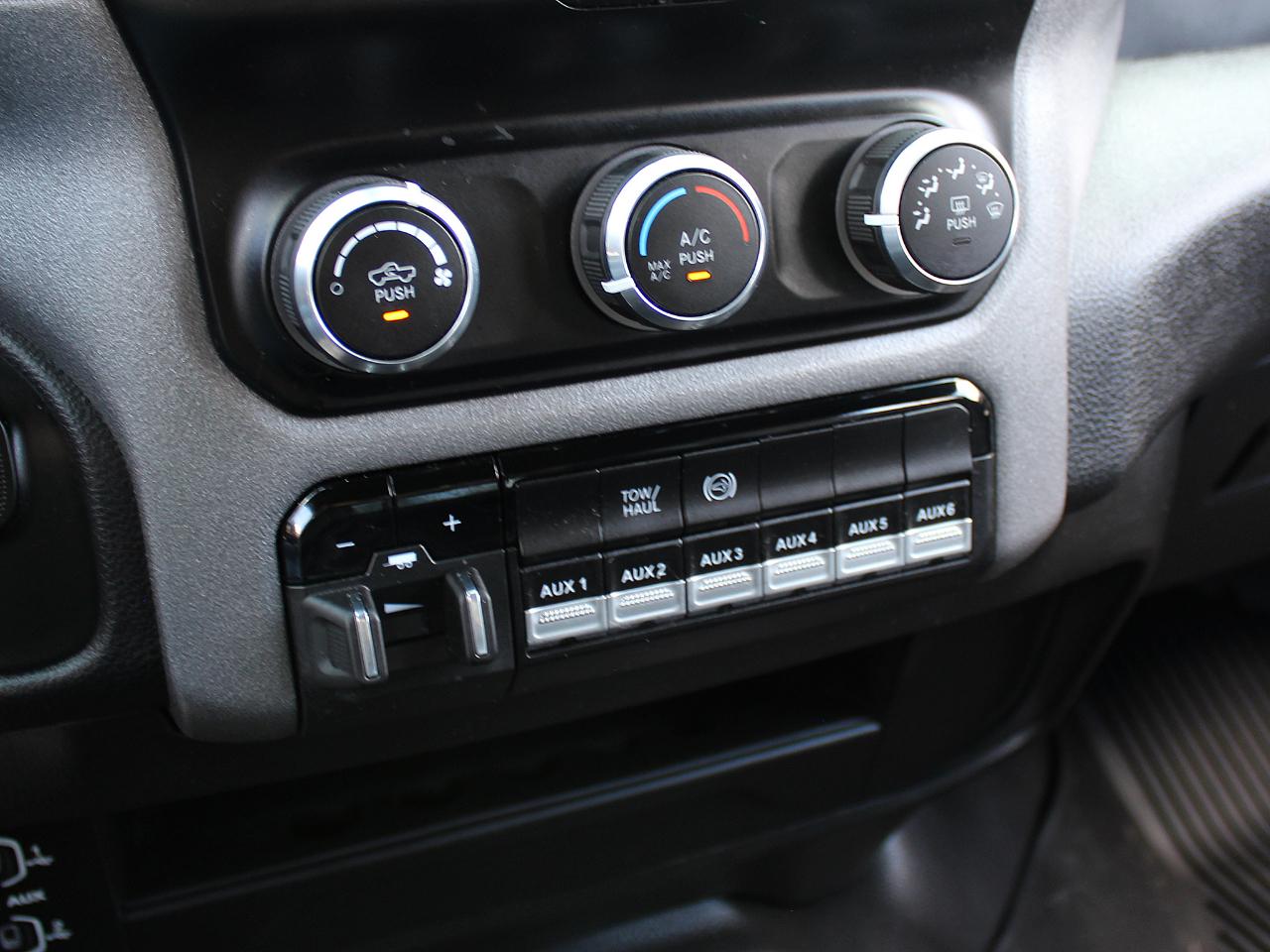 RAM 3500 Crew Cab 4WD DRW 2024