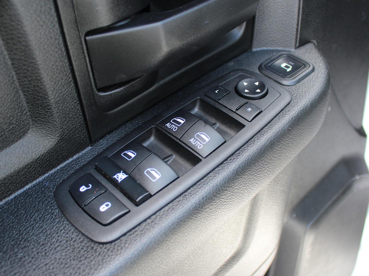 RAM 3500 Crew Cab 4WD DRW 2024