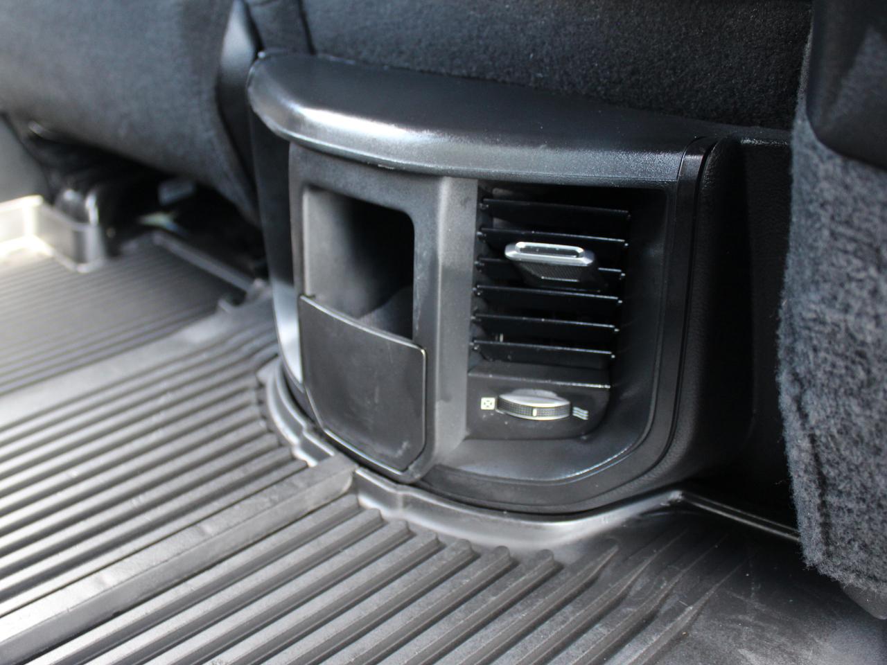 RAM 3500 Crew Cab 4WD DRW 2024
