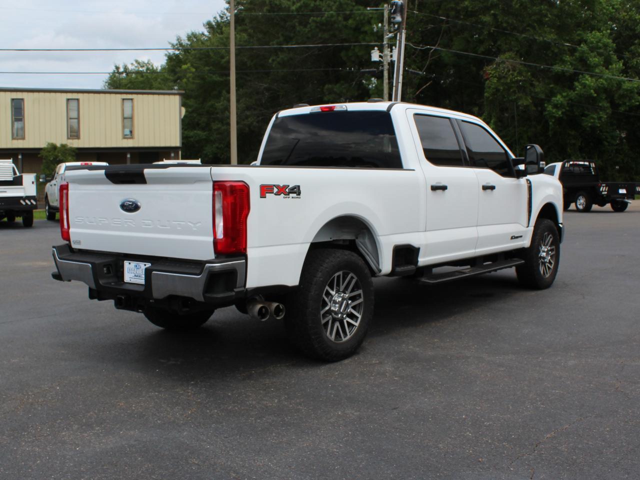 Ford F-250 SD XLT Crew Cab 4WD 2023