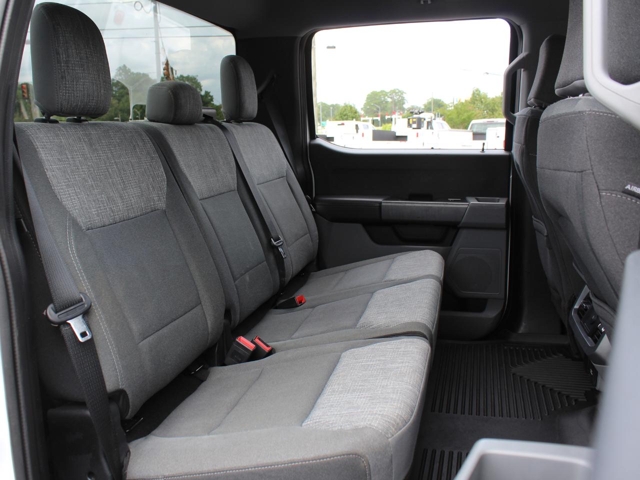 Ford F-250 SD XLT Crew Cab 4WD 2023