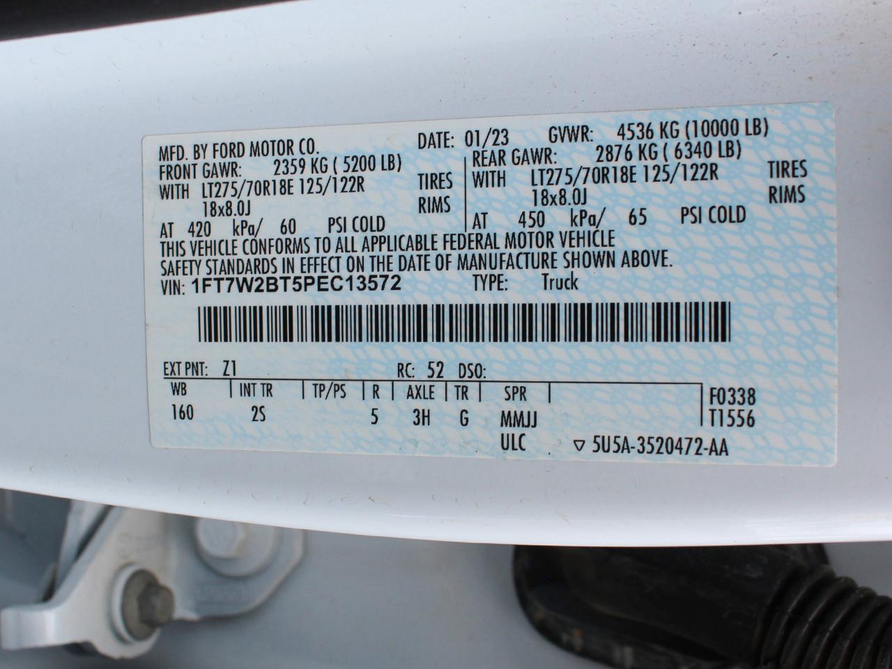 Ford F-250 SD XLT Crew Cab 4WD 2023