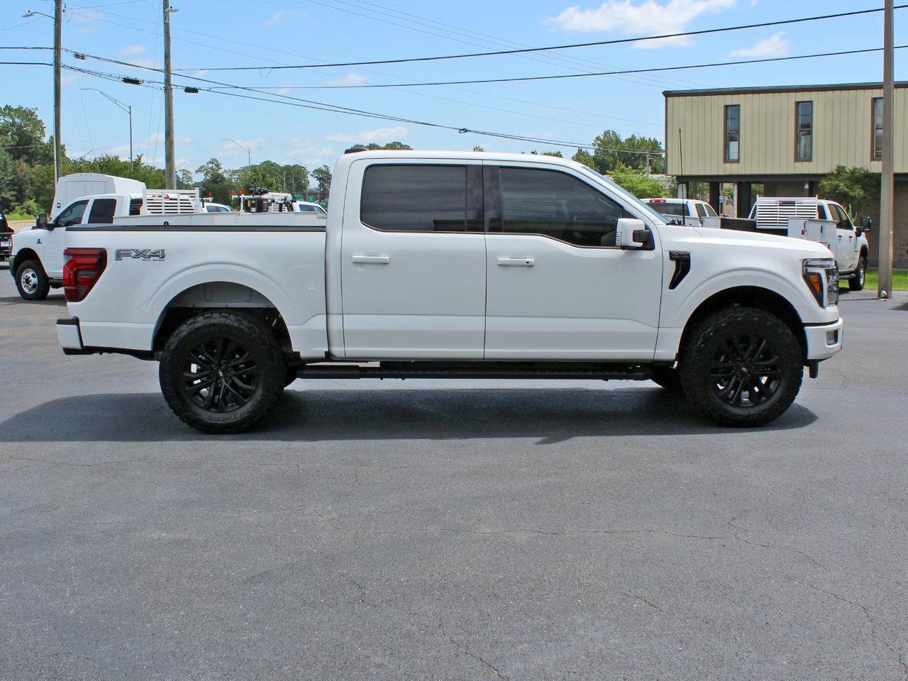 Ford F-150 Lariat SuperCrew 4WD 2024